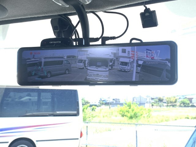 キャンピングカーキャブコン