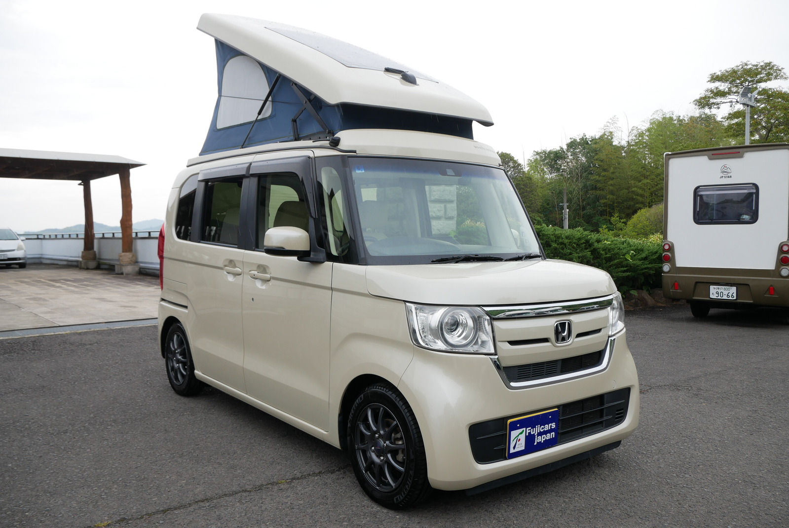 キャンピングカー軽キャンパー