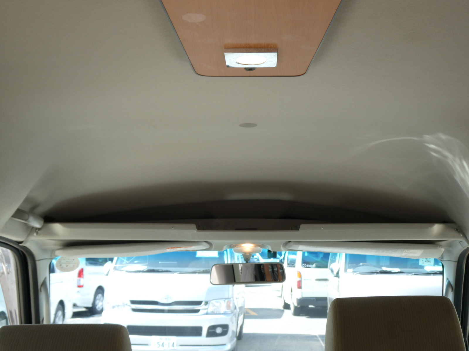 キャンピングカー軽キャンパー