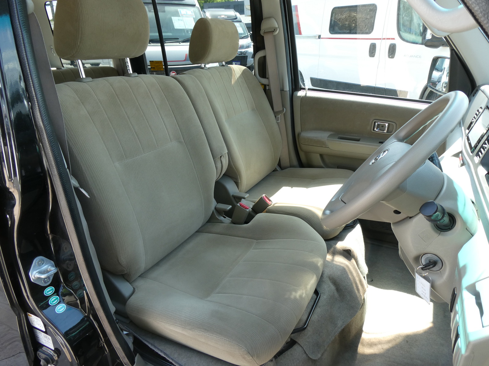 キャンピングカー軽キャンパー