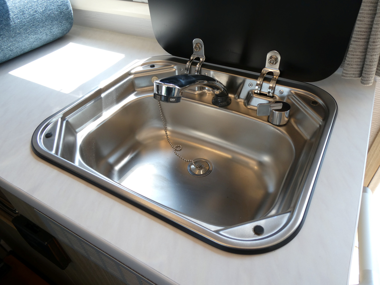 キャンピングカーキャブコン