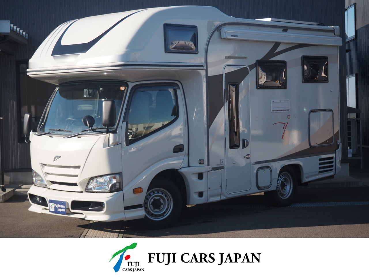 キャブコン カムロードナッツ クレソンジャーニーXエボライト4WD