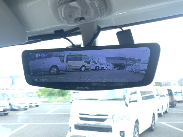 キャンピングカー軽キャンパー