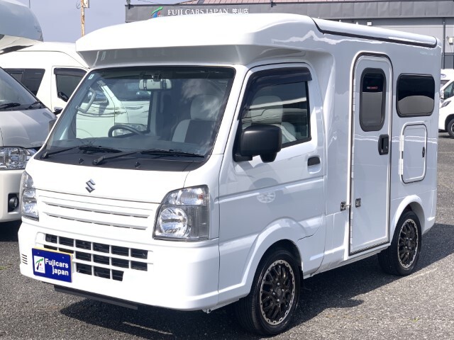 キャンピングカー軽キャンパー