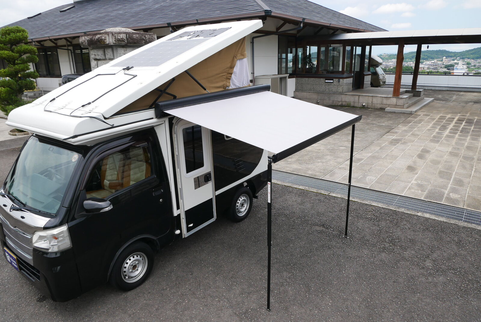 キャンピングカー軽キャンパー
