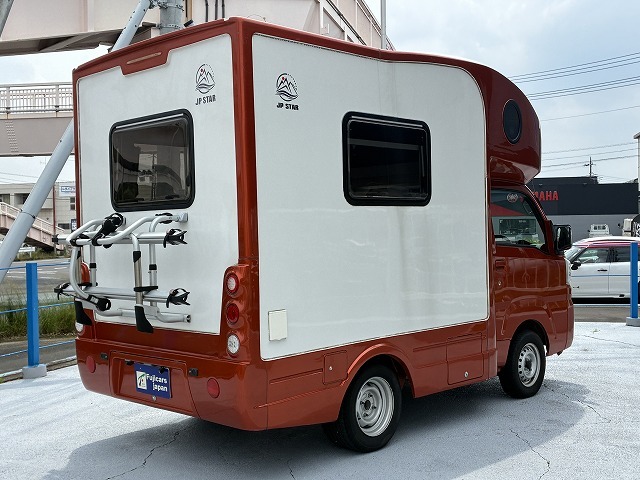 キャンピングカー軽キャンパー