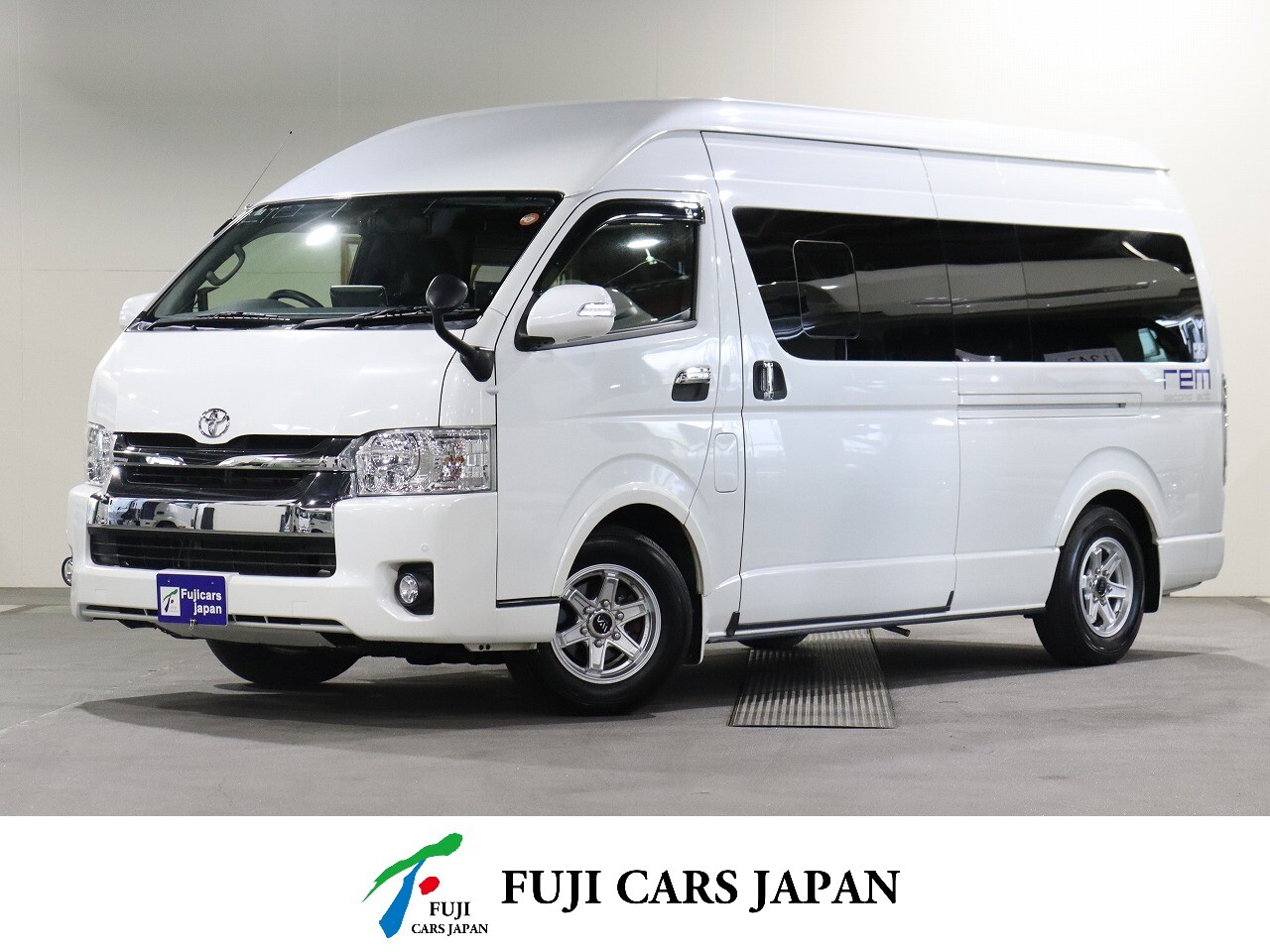 バンコン ハイエース キャンパー鹿児島 レムセカンドアクト 4WD