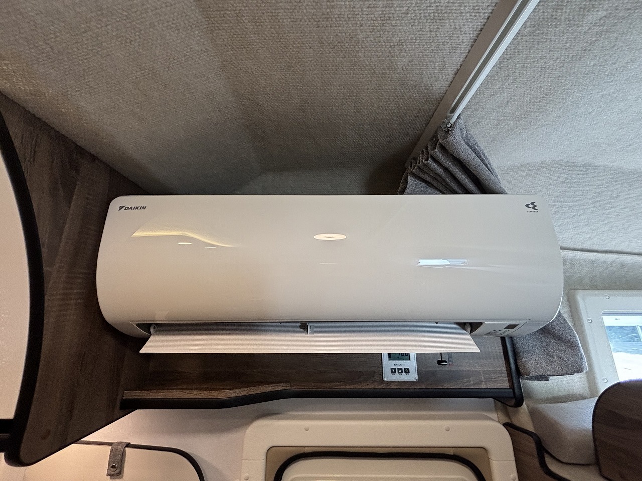 キャンピングカーキャブコン