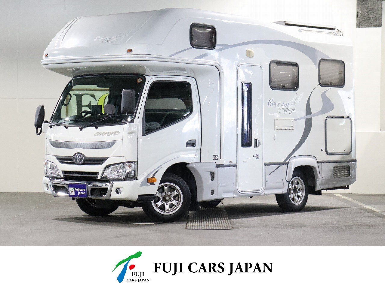 キャブコン カムロード ナッツ クレソンボヤージュX 4WD　FF