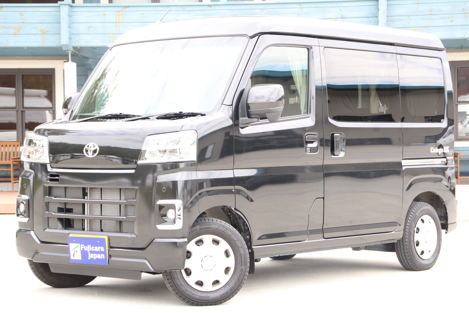 キャンピングカー軽キャンパー