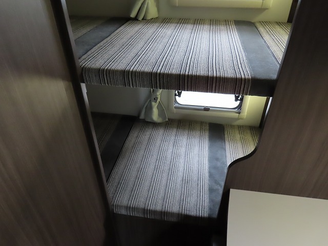 キャンピングカーキャブコン