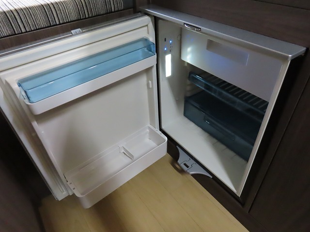 キャンピングカーキャブコン