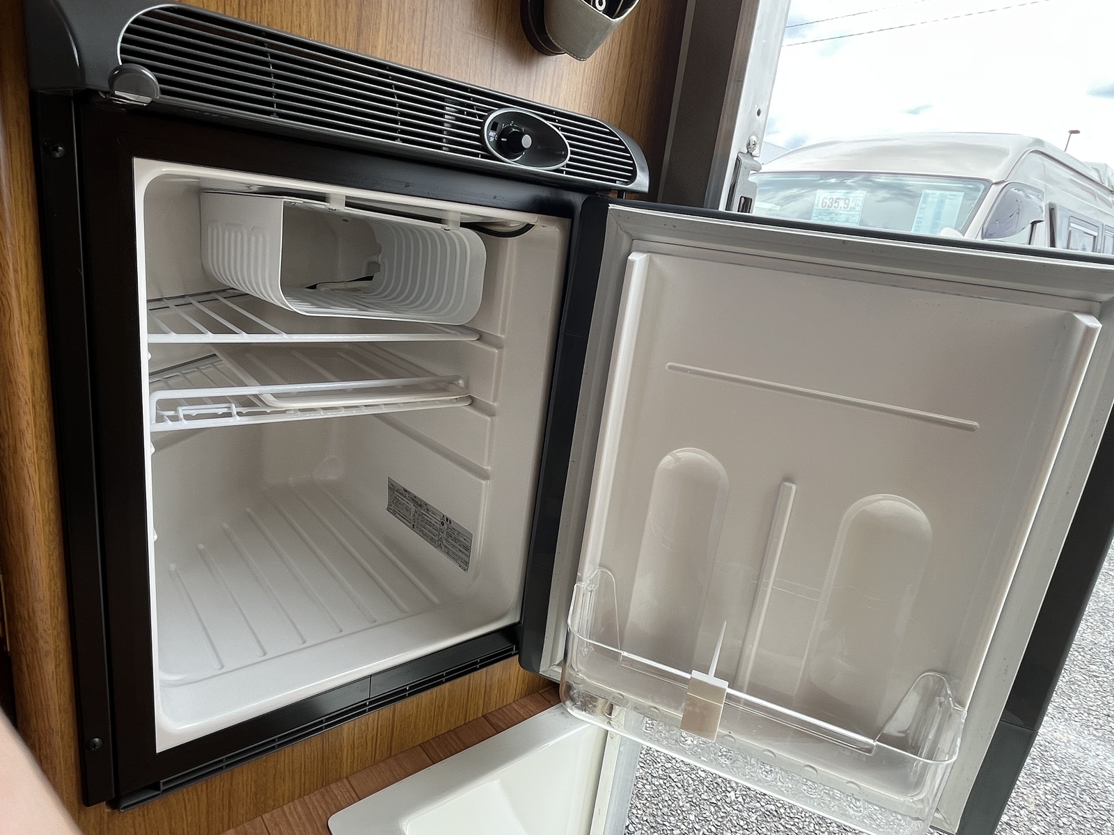 キャンピングカーキャブコン