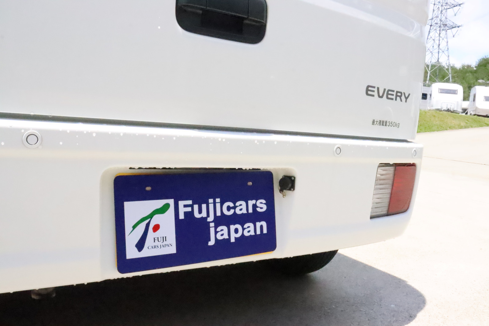 キャンピングカー軽キャンパー