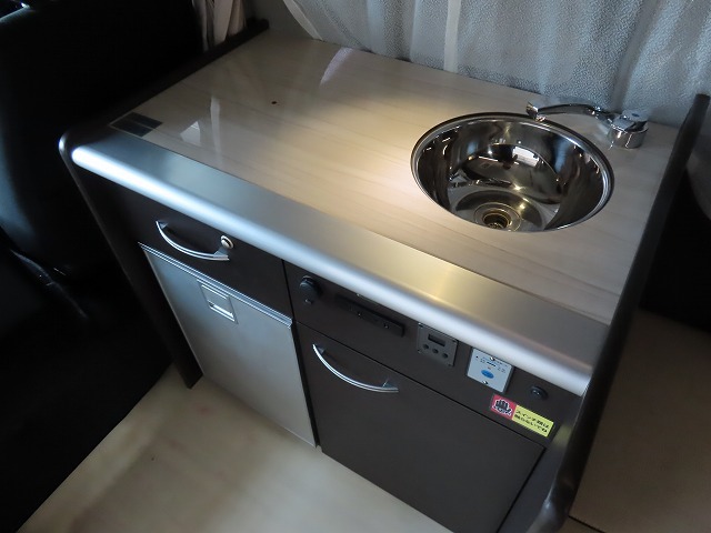 キャンピングカーバンコン