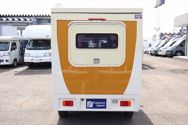 キャンピングカー軽キャンパー