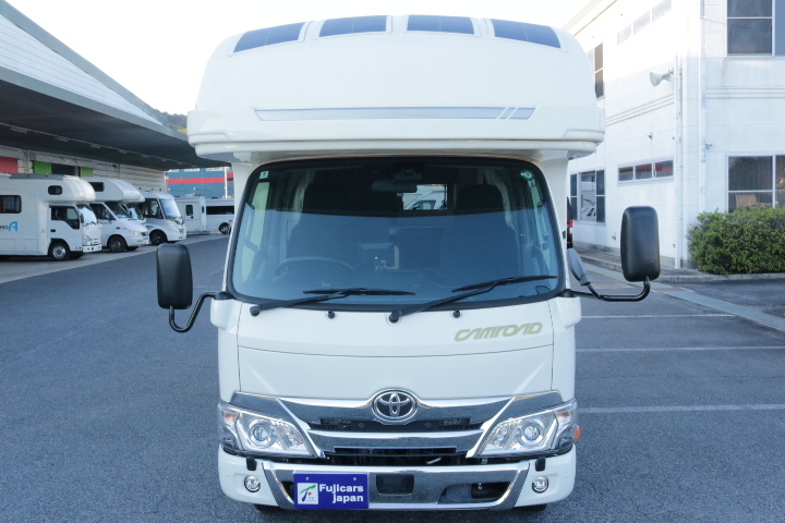 キャンピングカーキャブコン