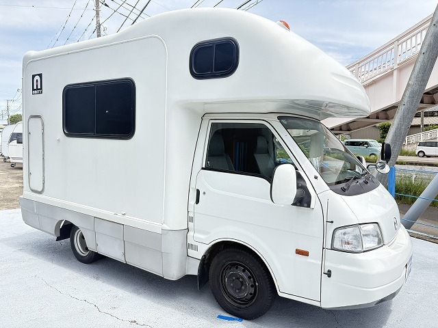 キャンピングカーキャブコン