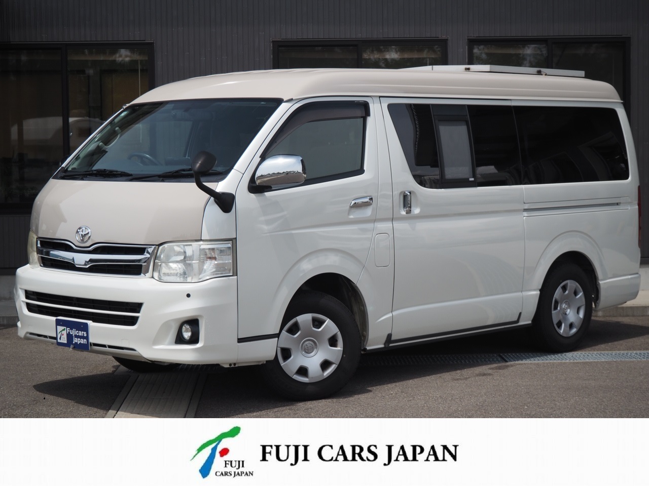 バンコン ハイエース ワイドバカンチェス ラウンジリッツ 4WD