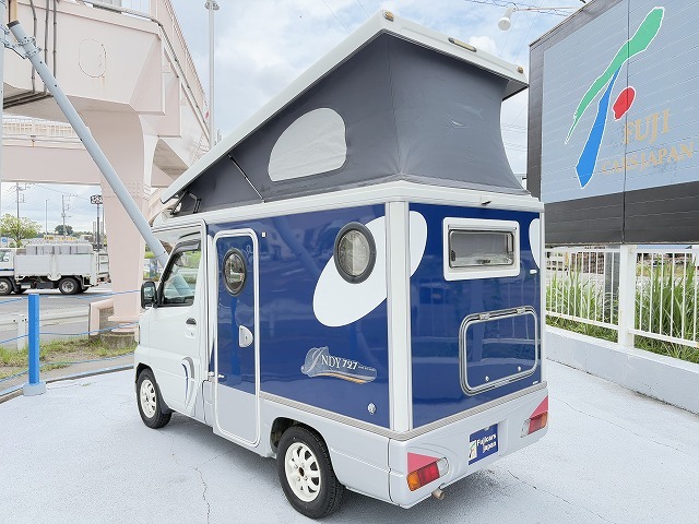 キャンピングカー軽キャンパー