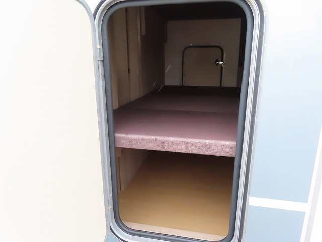 キャンピングカーキャブコン