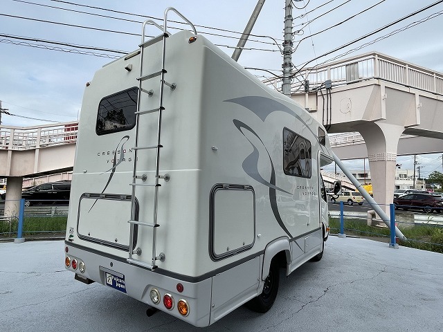 キャンピングカーキャブコン