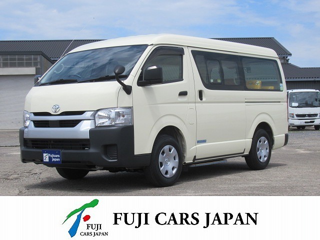ハイエース 幼児バス　4WD　大人2名+幼児12名