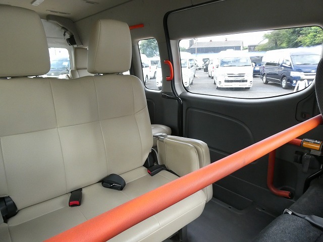 日産NV350 キャラバン