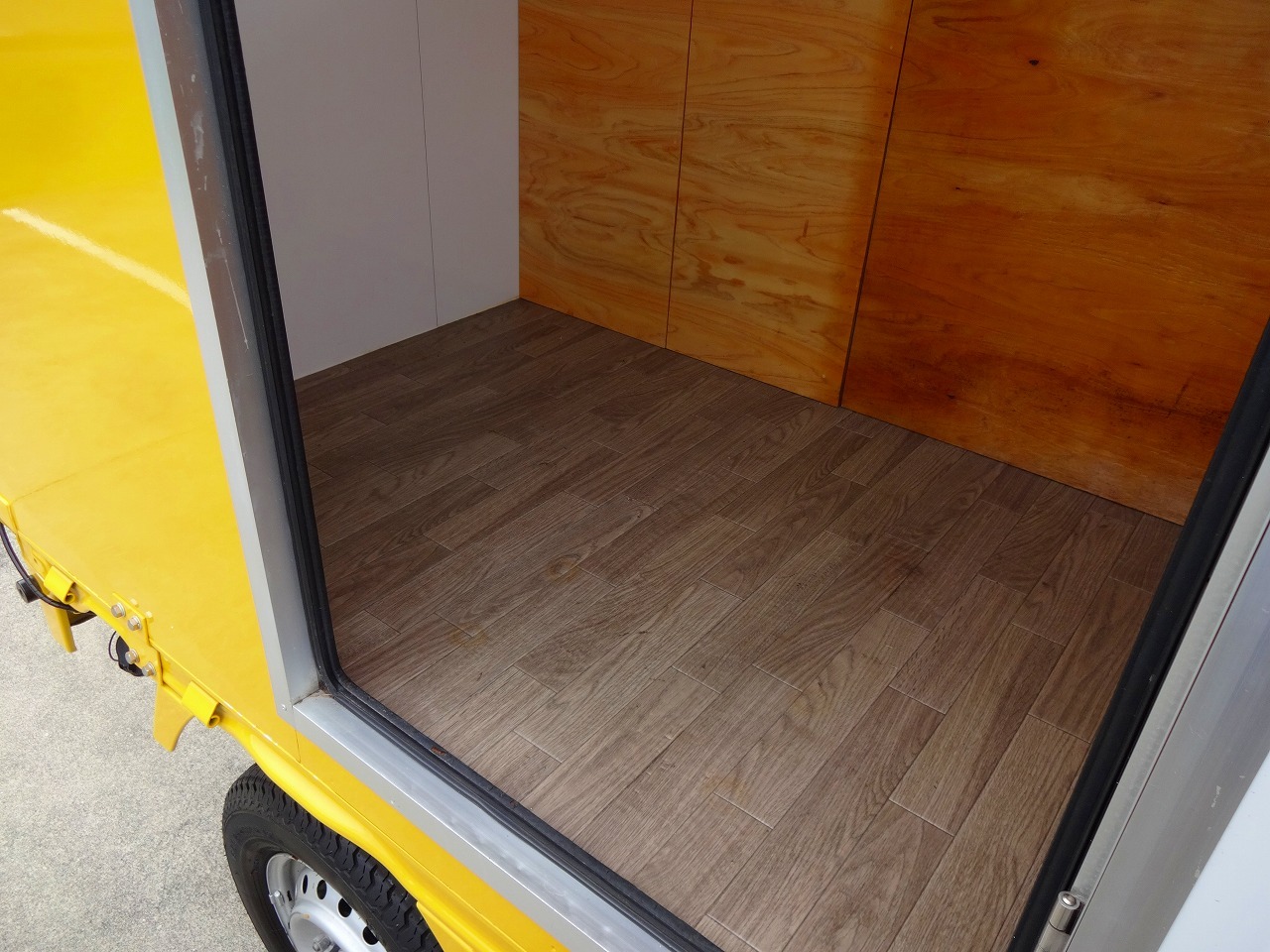 日産NV100クリッパー