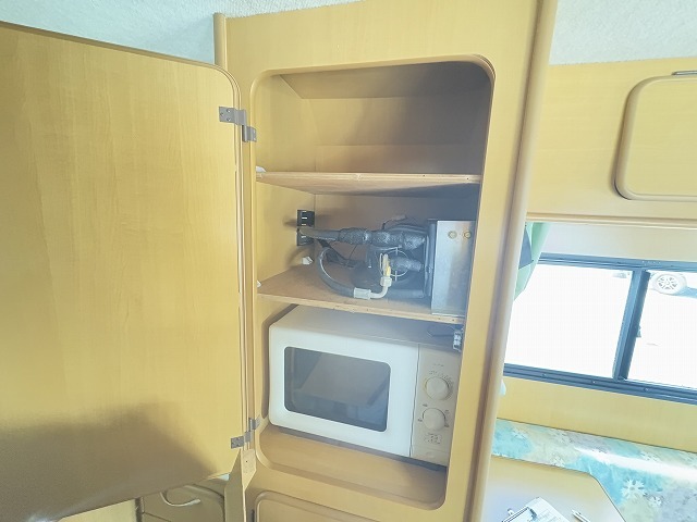 キャンピングカーキャブコン