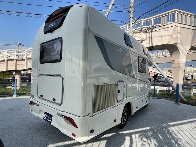 キャンピングカーキャブコン