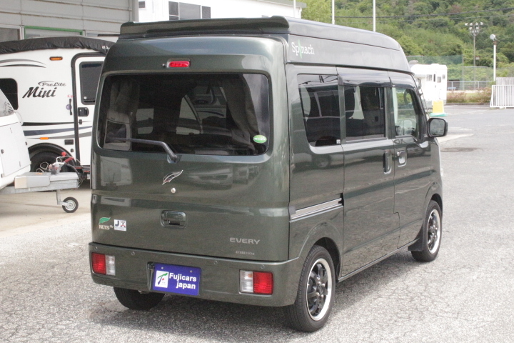 キャンピングカー軽キャンパー