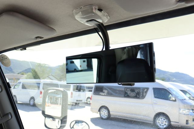 キャンピングカーキャブコン