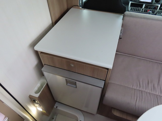 キャンピングカーキャブコン