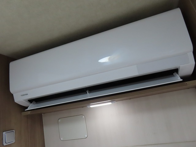 キャンピングカーキャブコン
