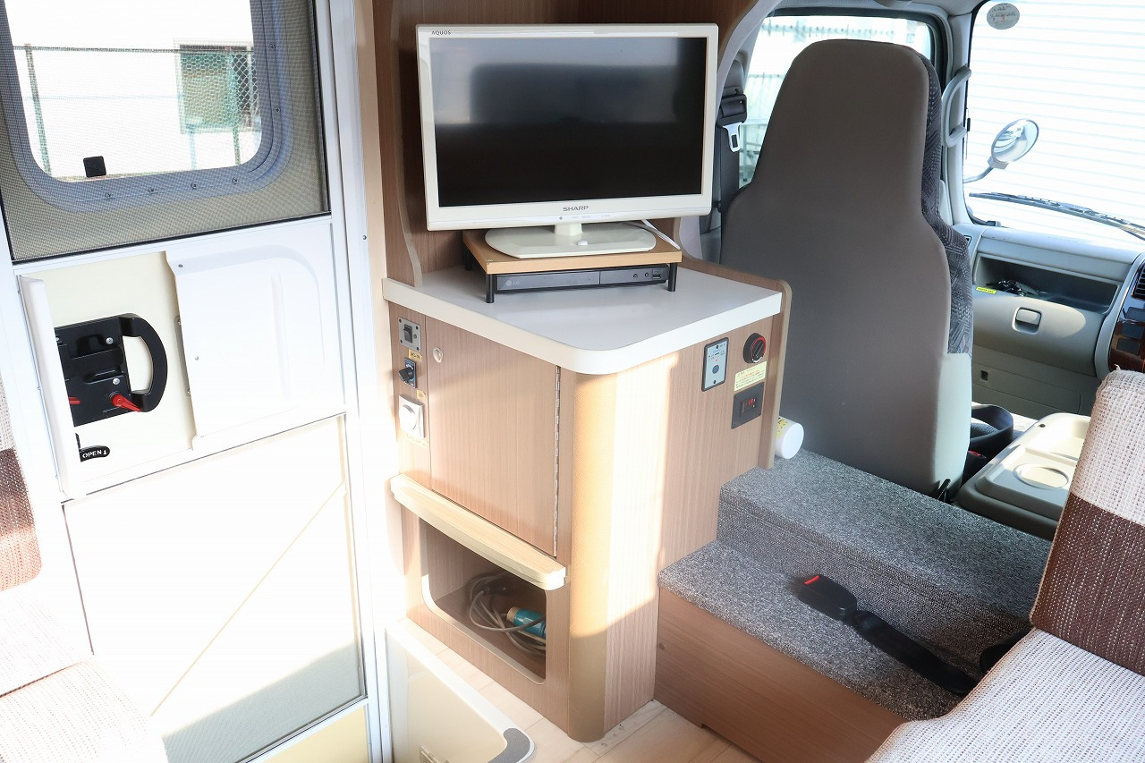 キャンピングカーキャブコン
