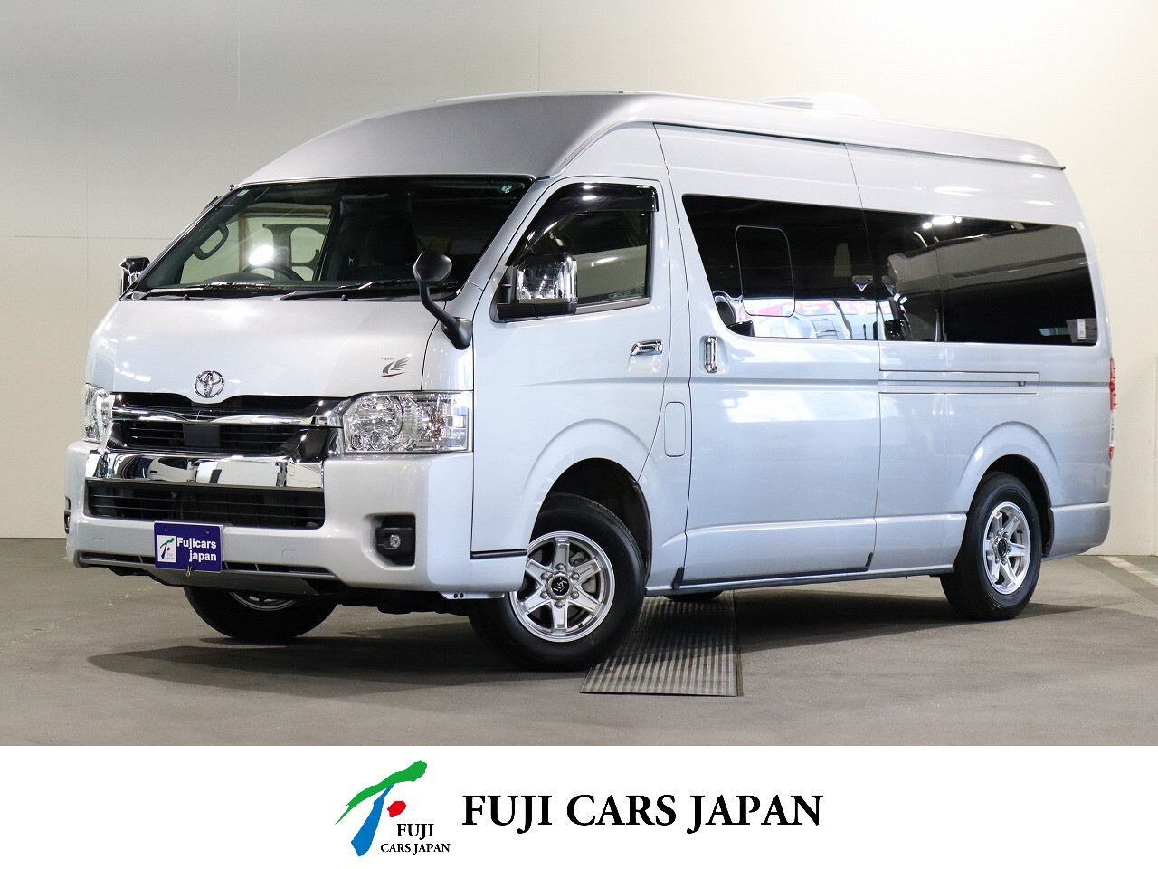バンコン ハイエース レクビィ トップセイル4WD　FF　ソーラー