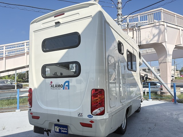 キャンピングカーキャブコン