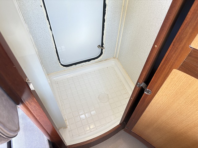 キャンピングカーキャブコン