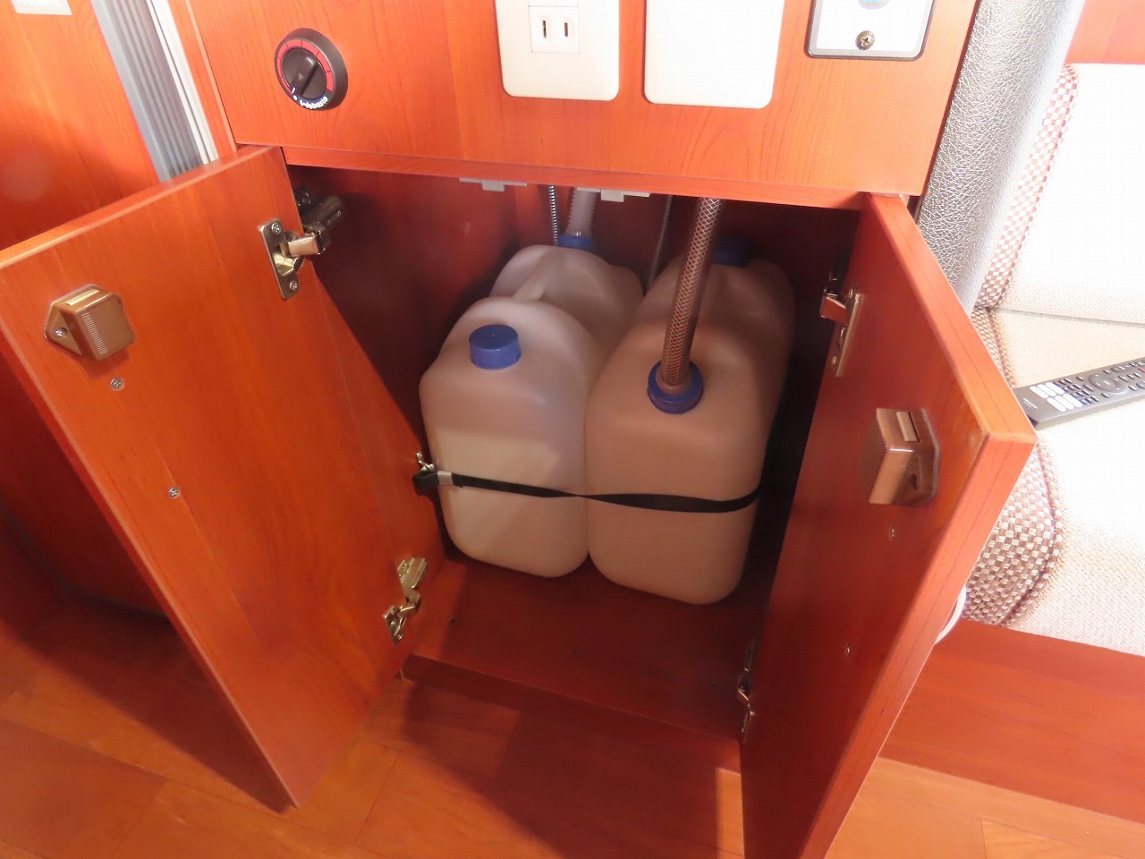 キャンピングカーキャブコン