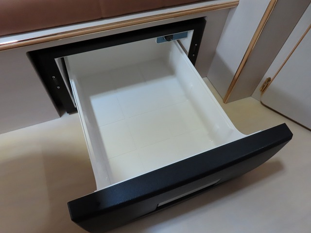キャンピングカーキャブコン