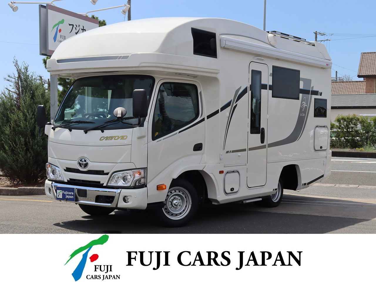 キャブコン カムロード ジル520イリス特別仕様 登録済未使用車