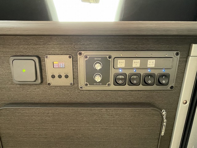 キャンピングカーバンコン