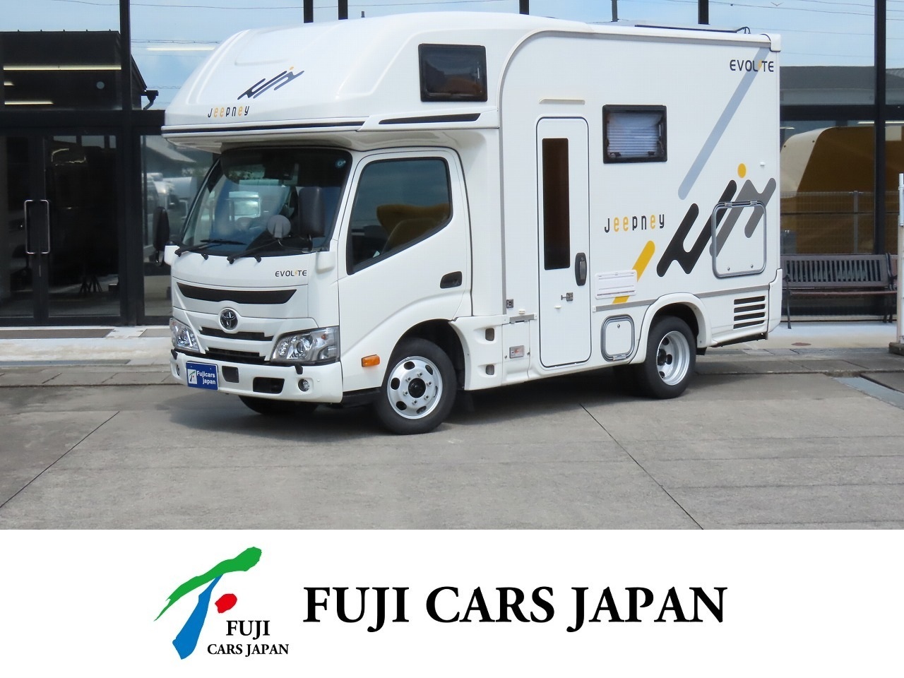 キャブコン カムロードナッツRV ジープニーXエボライト 4WD