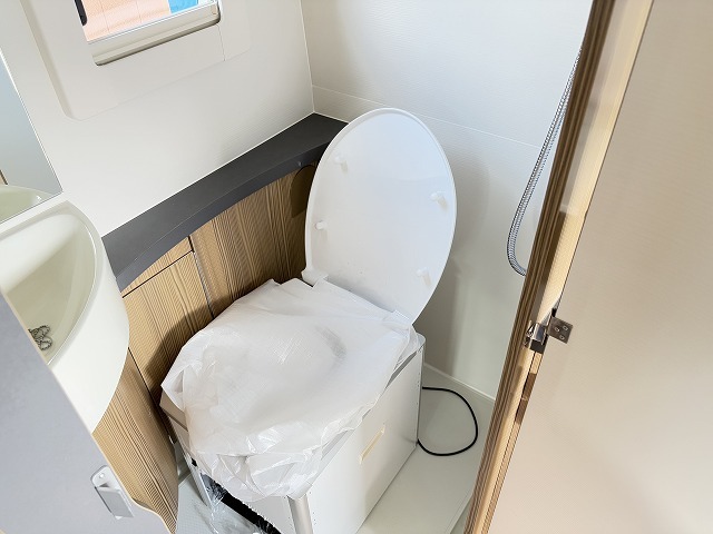 キャンピングカーキャブコン