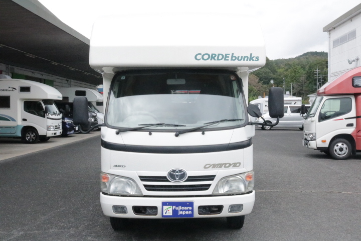 キャンピングカーキャブコン