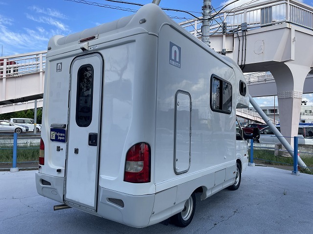 キャンピングカーキャブコン