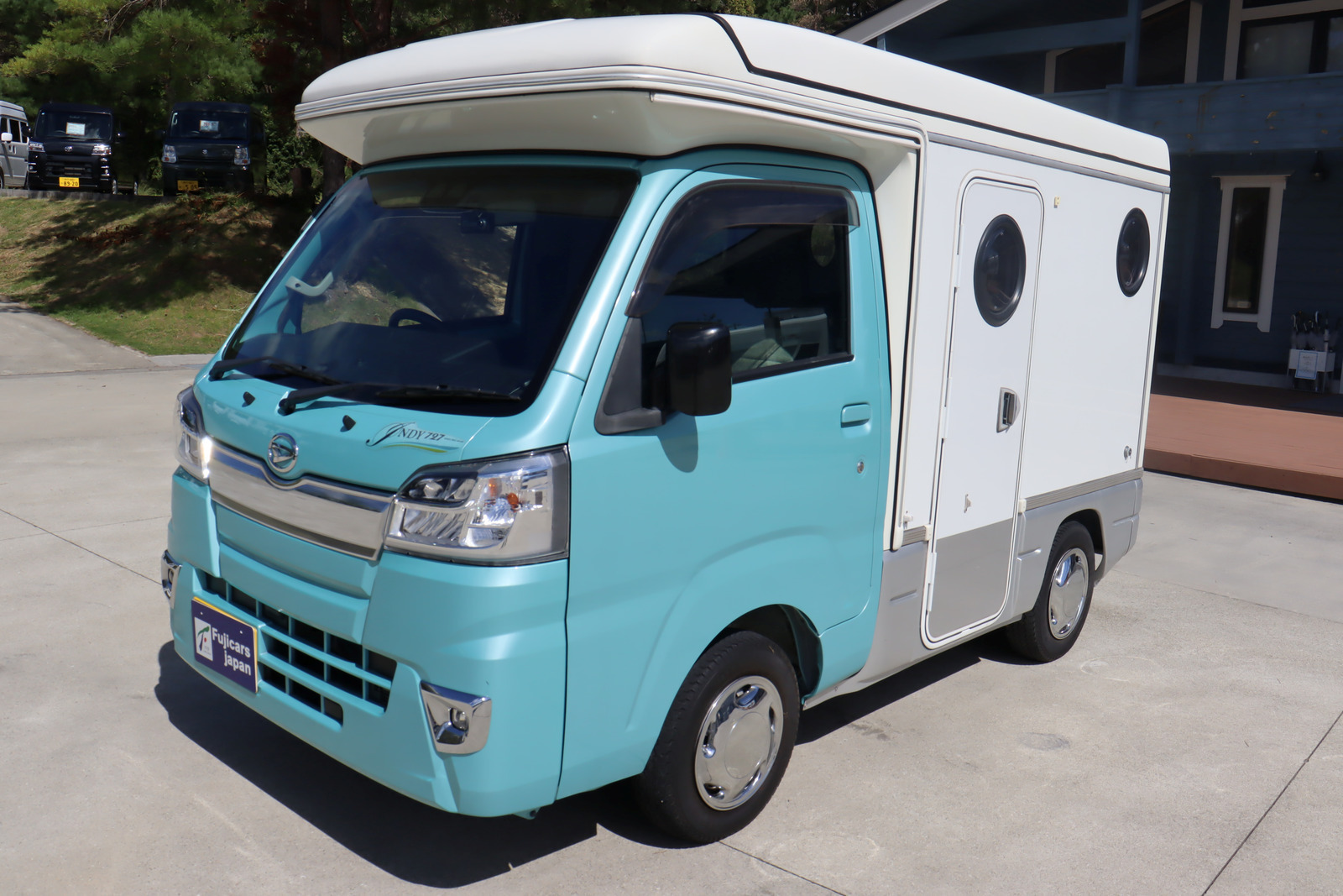 キャンピングカー軽キャンパー