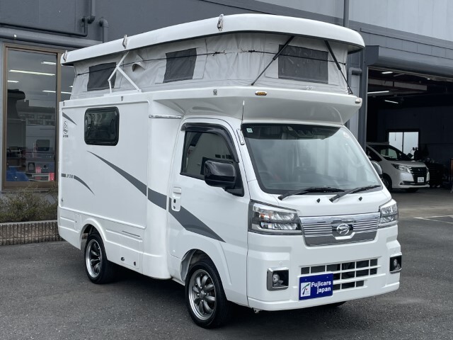 キャンピングカー軽キャンパー