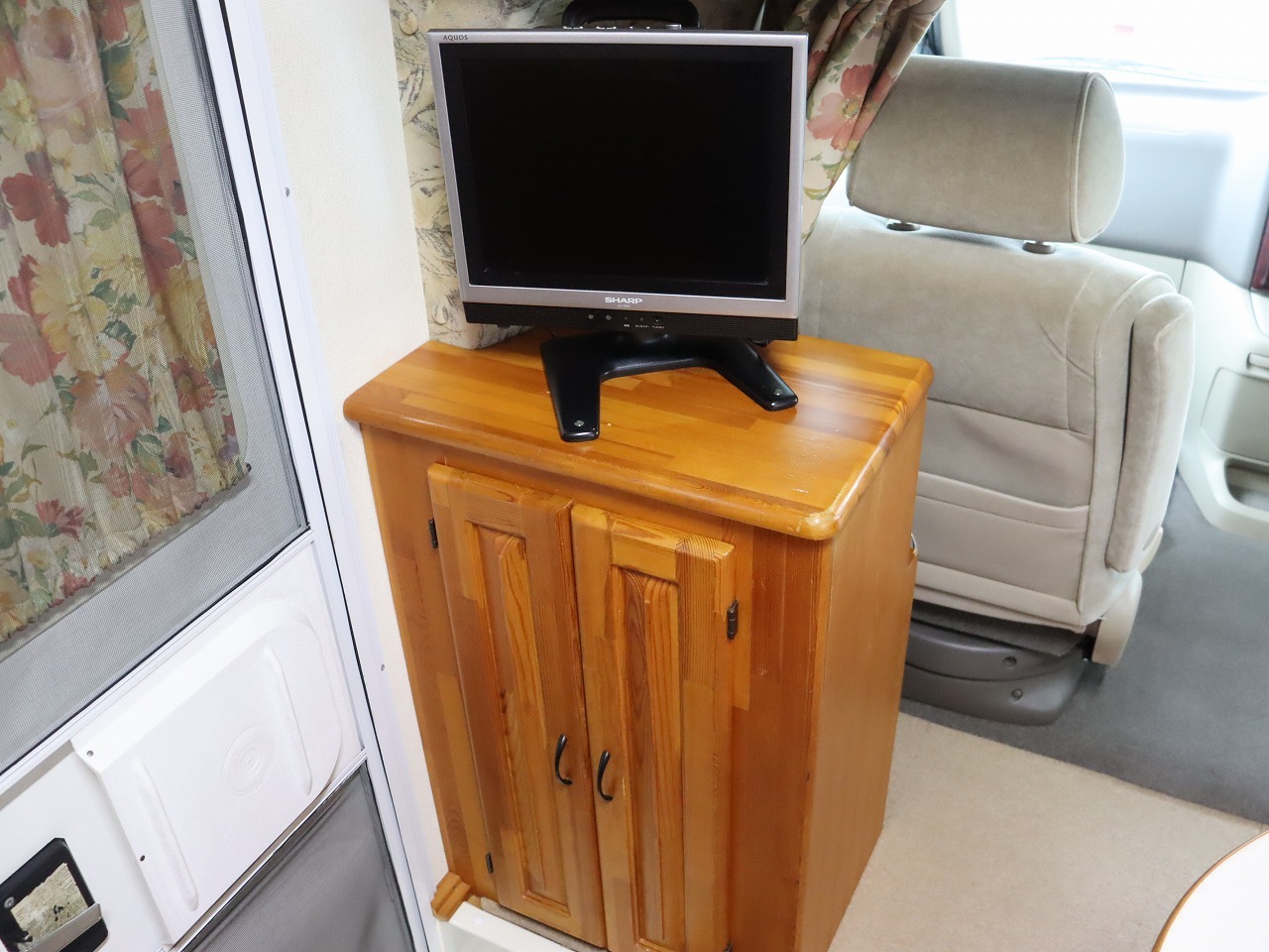 キャンピングカーキャブコン